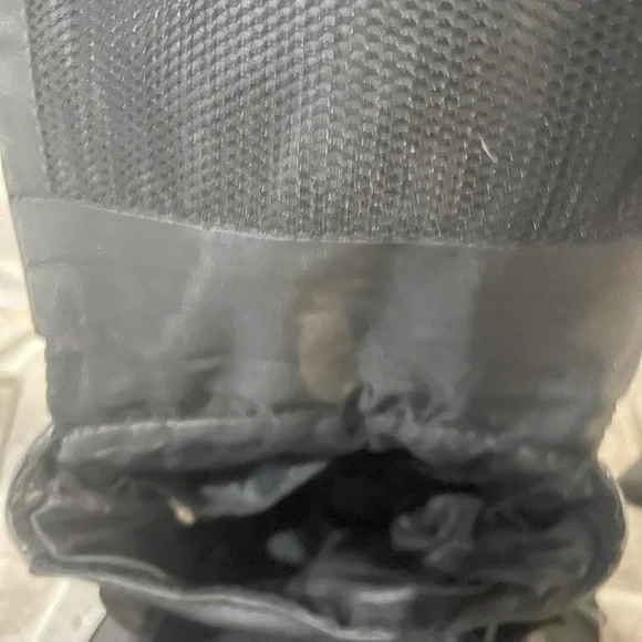 Black Sling Bag - Picture 10 of 10